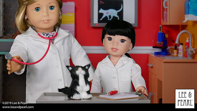 Lee & Pearl Pattern 1025: She Blinded Me with Science Unisex Lab Coat, Unlined Coat and Safety Goggles for 18 inch, 16 inch and 14 1/2 inch dolls is NOW AVAILABLE for purchase! We packed this pattern with just-like-the-real-thing features for all your STEM-lovers, astronauts, doctors and doll veterinarians. With the perfect fit of this versatile pattern you can make lab coats and goggles — or stylish jackets and raincoats as well! Find this pattern at https://www.etsy.com/shop/leeandpearl