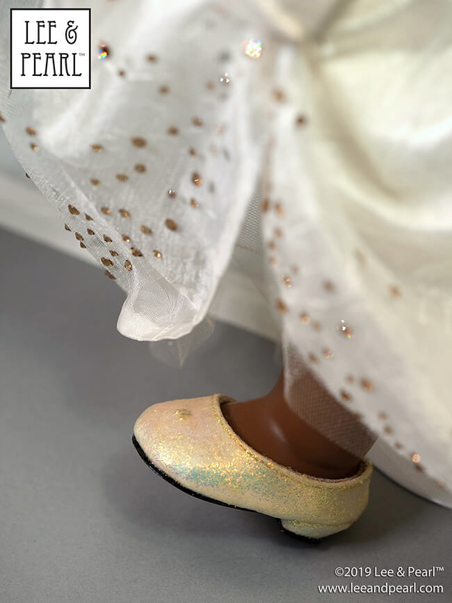 The Lee & Pearl Grand Gala Giveaway is now live! Find out how you can ENTER TO WIN the most beautiful doll in the Lee & Pearl workroom, wearing the most beautiful outfit we've ever made. This giveaway runs through December 6, 2019, with no purchase necessary — so don’t miss out!
