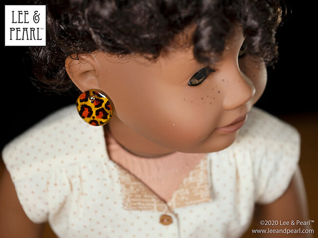 We are thrilled to announce the return of Pattern 1984: Retro '80s Romper with Shaped Belt, Shoulder Pads and Heat Shrink Buckle Craft for 18 inch American Girl dolls to the Lee & Pearl Etsy shop. In honor of Cyber Week, it's now ON SALE at 20% off through Friday, 12/02/22!