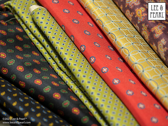 Give yourself a gift this year! The 2021 Lee & Pearl Holiday Mystery Bags arrive in our Etsy store TODAY Monday Dec 6 at 12 noon, central time. You've been so good all year and now you deserve something special — and we've tucked something special into each bag. Read our newsletter to find out about the specialty silks we acquired from a custom silk accessories manufacturer in Baltimore. Some of these materials come from the famous Sudbury mills in England, the same mills that created the bespoke fabrics for Princess Diana’s wedding gown!