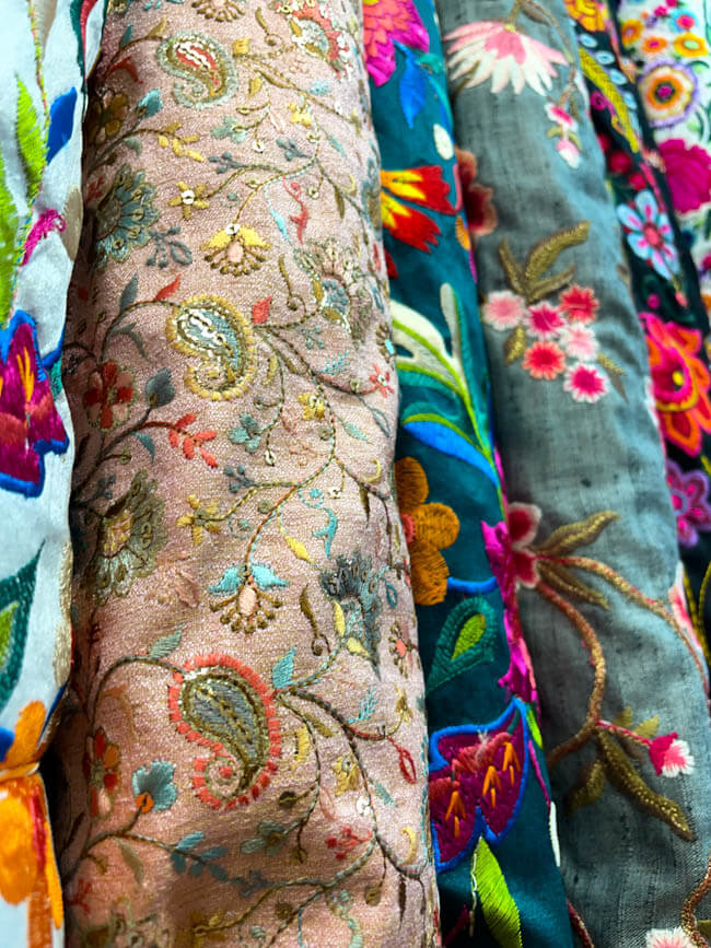 Lee & Pearl Went to ISRAEL — Part One. Join us as we explore Tel Aviv's history, architecture and amazing shopping — including the Old Jaffa flea market, Carmel Market, Levinksy Market, HaTikva Market, the weird and wonderful Dizengoff Center and the Nahalat Binyamin Street textile district, where we purchased fabulous fabric! Stay tuned next week as we venture out of Tel Aviv to Caesarea, Haifa and of course – Jerusalem.