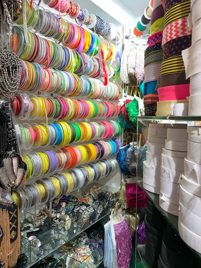Lee & Pearl Went to ISRAEL — Part One. Join us as we explore Tel Aviv's history, architecture and amazing shopping — including the Old Jaffa flea market, Carmel Market, Levinksy Market, HaTikva Market, the weird and wonderful Dizengoff Center and the Nahalat Binyamin Street textile district, where we purchased fabulous fabric! Stay tuned next week as we venture out of Tel Aviv to Caesarea, Haifa and of course – Jerusalem.